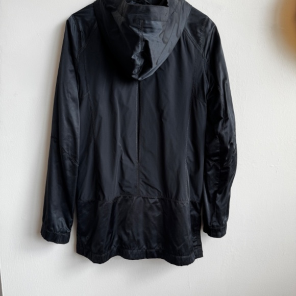 LULULEMON Black Windbreaker Hooded Jacket - Picture 5 of 7